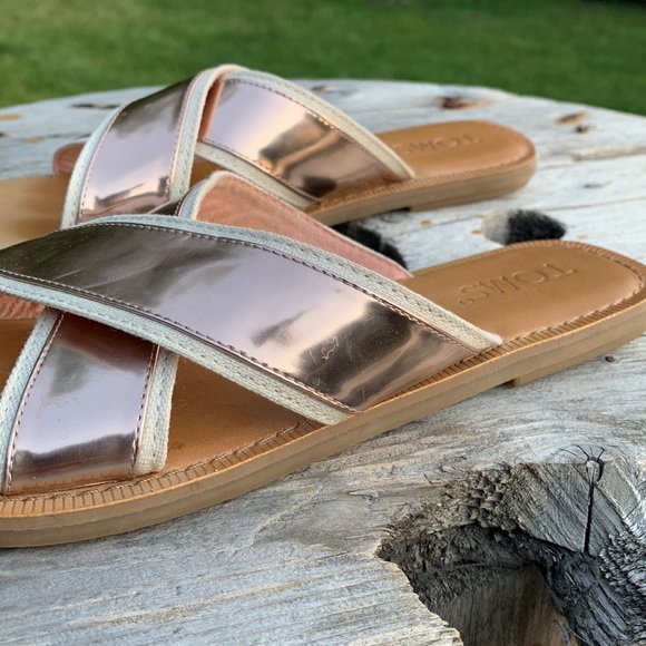 TOMS | Viv Crisscross strap slides sandals - Picture 4 of 7